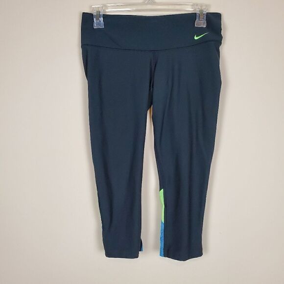 Nike Dri-Fit One Lgend Pant Capri Leggings - Picture 1 of 7